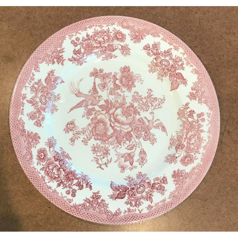 Royal Stafford - Heart of the Potteries Made in Berslem England, 8-1/2" Dinner